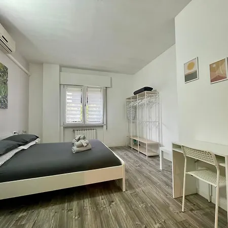 Manuzio Venezia - Free Parking Местре