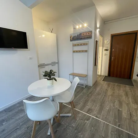 Manuzio Venezia - Free Parking Апартаменты Местре