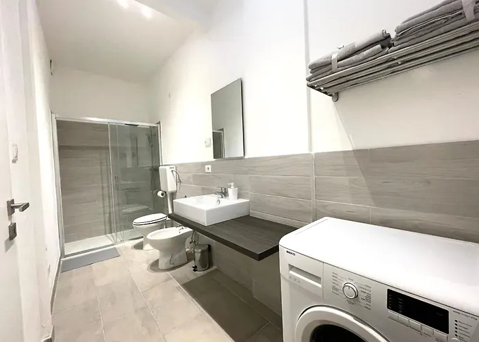 Manuzio Venezia - Free Parking Местре