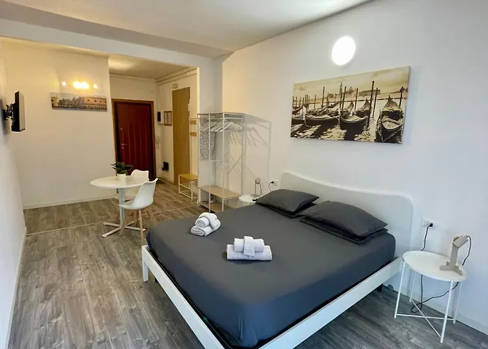 Manuzio Venezia - Free Parking Апартаменты Местре